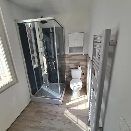 Appartement 60M2 Rdc Avec Jardin Saint-Genis-des-Fontaines Exterior photo