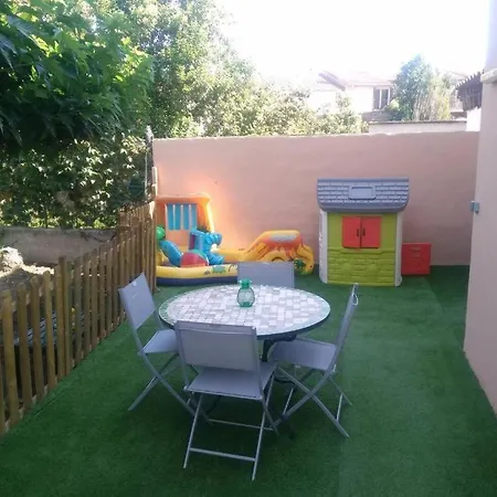 Appartement 60M2 Rdc Avec Jardin Saint-Genis-des-Fontaines Exterior photo