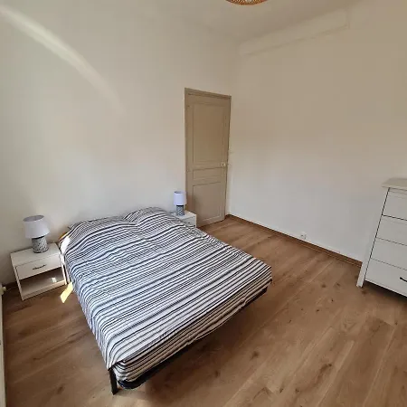 Appartement 60M2 Rdc Avec Jardin Saint-Genis-des-Fontaines Exterior photo